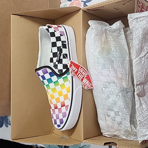 Asher rainbow check - Picture 2 of 2